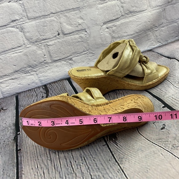 BORN Yellow Shimmer Leather Wedges - Picture 9 of 17